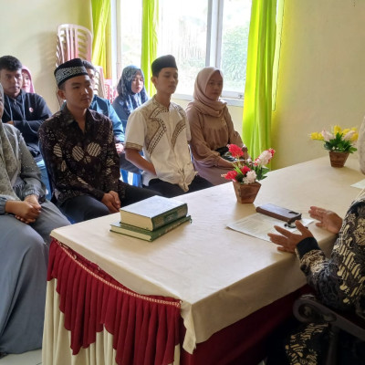 Mewujudkan Keluarga Bahagia: KUA Sindang Kelingi Gelar Bimbingan Perkawinan untuk Calon Pengantin