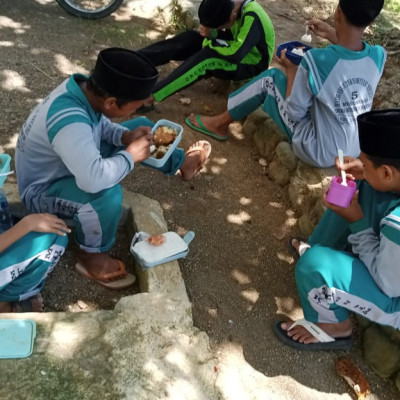 MTsN 5 MukomukoTerapkan Sekolah Tanpa Plastik