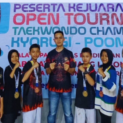 Kontingen Taekwondo MTsN 01 Kepahiang Raih 8 Medali Disdikbud RL Open Tournament