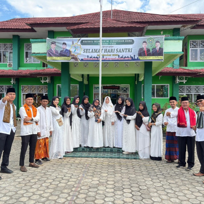 MTSN 1 BU Ikut Berpartisipasi Pada Apel Pagi peringatan Hari Santri Nasional