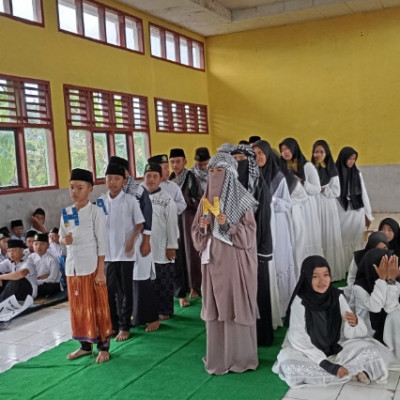 Gandeng Mahasiswa PPL IAIN Curup, MTsN 2 Rejang Lebong Gelar Lomba HSN