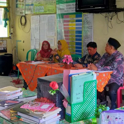 Gelar Rapat, MTsN 01 Kepahiang Bahas Persiapan Tes Sumatif Semester Ganjil