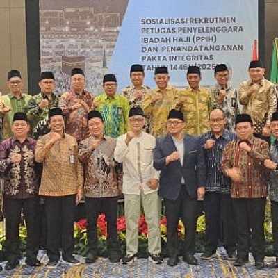 Ka.Kanwil Kemenag Bengkulu Hadiri Sosialisasi Rekrutmen PPIH dan Penandatanganan Pakta Integritas 1446 M / 2025 H, Ini Kuota PPIH 2025