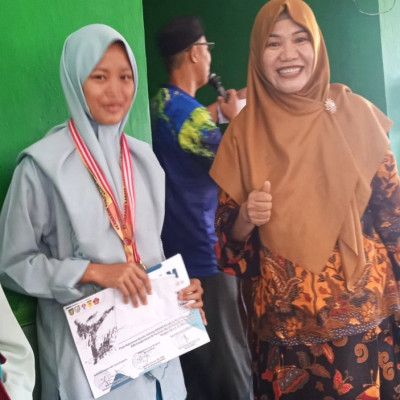 Siswa MTsN 2 Kota Bengkulu Raih Medali Emas dan Perunggu Kejuaraan Karate