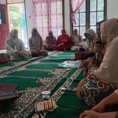 Membangun Keluarga Sakinah, PAI SBI Bimbing Ibu-Ibu di MT Nurul Iman