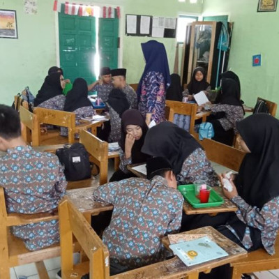 Tingkatkan Kualitas Pembelajaran, MTsN 2 Kepahiang Lakukan Supervisi Kelas