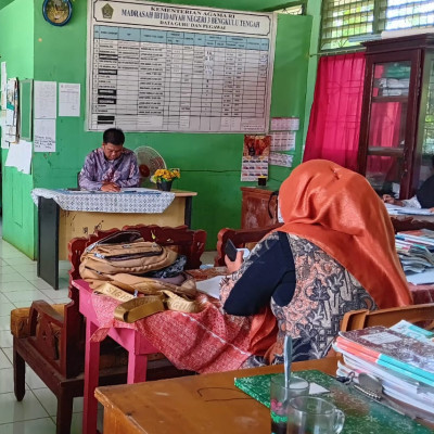 Optimalkan Hasil Ujian, MIN 3 Bengkulu Tengah Gelar Rapat Persiapan Semester Ganjil