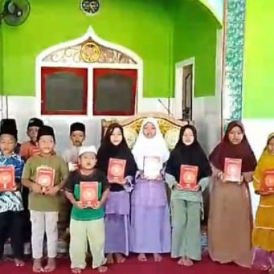 Semangat Dan Antusias TPQ Al-Ikhlas Desa Niur Kecamatan Sukaraja Belajar Al-Quran