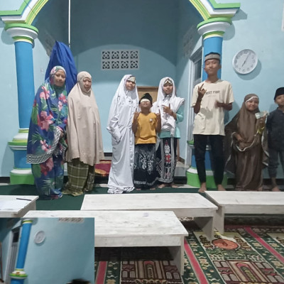 Penyuluh Agama Islam KUA Kecamatan Air Periukan Upgrading dan Evaluasi Pembelajaran TPQ Ar-Rohman