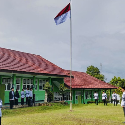 Upacara Peringatan Hari Guru Nasional 2024 di MAN Seluma