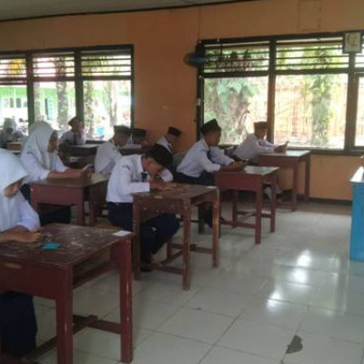 MTsN 6 Mukomuko Gelar Asesmen Sumatif Semester Ganjil 2024/2025 Berbasis Android