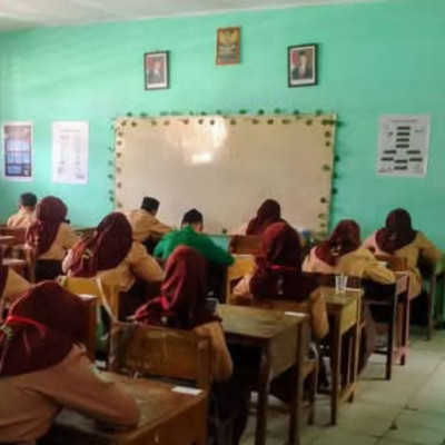 MTsN 01 Kepahiang Laksanakan Tes Sumatif Semester Ganjil Berbasis Smartphone