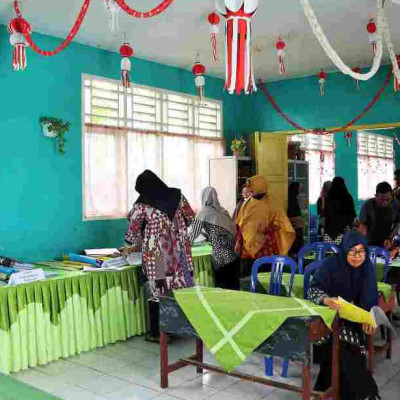 Dewan Guru dan Staf MIN 1 Rejang Lebong Rampungkan Persiapan Penilaian Kinerja Kepala Madrasah