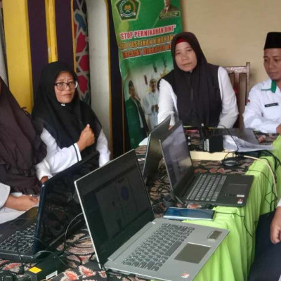 Kepala KUA Kota Padang Pantau Pelaksanaan Ujian CAT Evaluasi Penyuluh Agama Islam