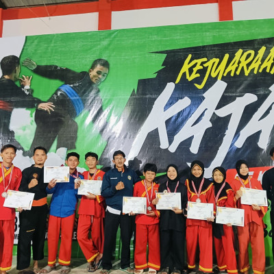 Siswi MAN 2 BU Menorehkan Prestasi Dikejuaraan Pencak Silat