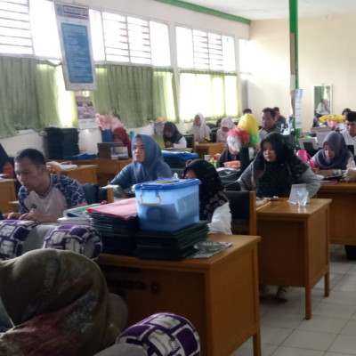 Evaluasi Pembelajaran Akhir Semester, MTsN 2 Kepahiang Adakan Rapat Pembagian Raport