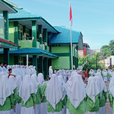 Gelar Upacara HAB Ke-79, Ka.MTsN 1 KoBe : Tingkatkan Kualitas Pendidikan Agama