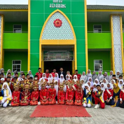 Peresmian Gedung SBSN MIN 3 Kepahiang Berlangsung Meriah, Plt. Kemenag Kepahiang: Mari Bersyukur dengan Menjaga Fasilitas yang Telah Diberikan