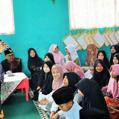 MIN 1 Rejang Lebong Peringati Isra’ Mi’raj, Kepala Madrasah Ingatkan Pentingnya Sholat