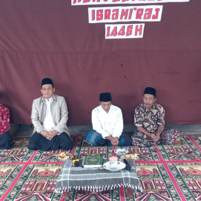 Hadir Di Desa Bukit Menyan, Kepala BI Bina Perangkat Agama