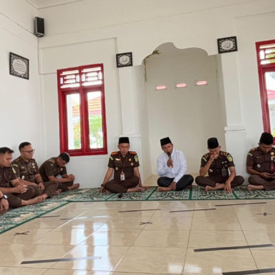 Kasi Bimas Islam Berikan Siraman Rohani Pegawai Kejaksaan Negeri Kabuapaten Seluma