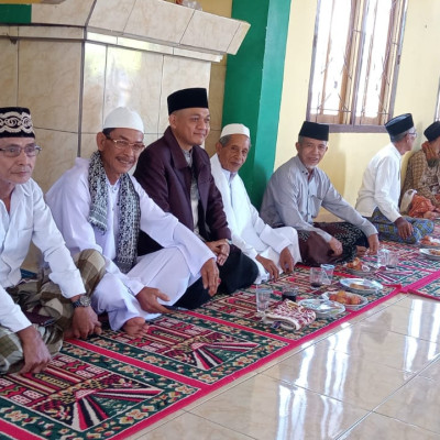 Laksanakan Safari Jumat, Ka. KUA Bermani Ilir Ajak Jamaah Makmurkan Masjid