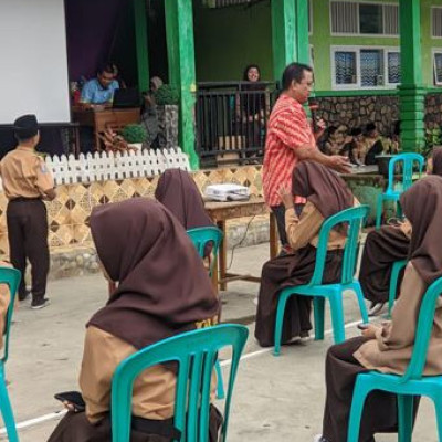 Berbasis Teknologi, MTsN 2 Kepahiang  Manfaatkan Aplikasi Kahoot untuk LCC Keagamaan