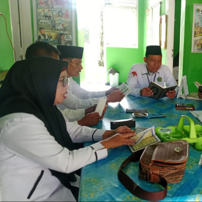 Tadarus Di Awal Minggu, Tradisi Penyuluh Dan Segenap Staf KUA SAM