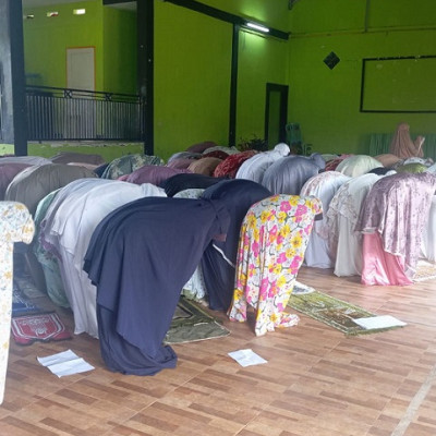 Sholat Dhuha Berjamaah di MTs Muhammadiyah Curup: Meningkatkan Keimanan dan Karakter Religius Siswa