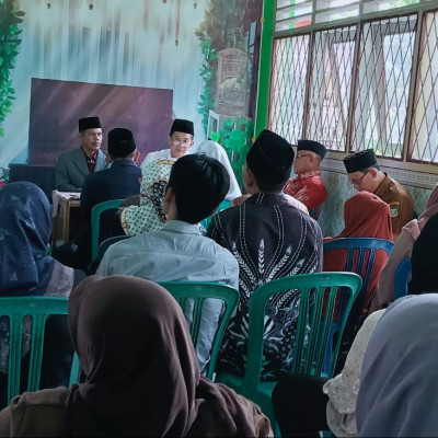 Sampaikan Khutba Nikah, Kepala KUA Kecamatan Air Periukan: Kebahagiaan Pernikahan Bukan Hanya Pada Materi, Tapi Akhlak Mulia