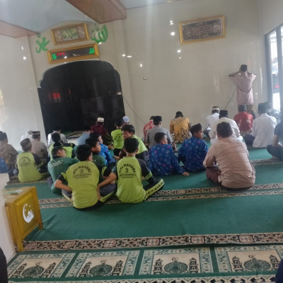 Tingkatkan Karakter Religius Siswa , MTsN 3 Kepahiang Bangun Rutinitas Salat Jumat