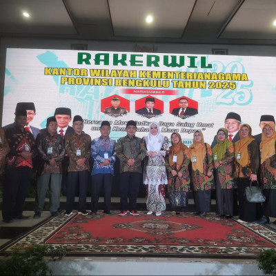 Kakan Kemenag BU Hadiri Rakerwil 2025 : Kakanwil Mengajak Perkuat Arah Kebijakan Menag RI