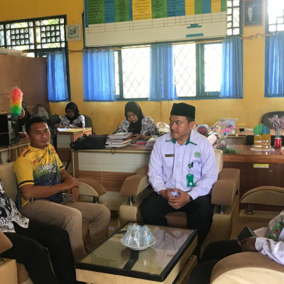 PAI KUA Kecamatan Ulu Talo Berkoordinasi Bersama SMKN 4 Seluma Terkait Kegiatan Pesantren Kilat Bulan Ramadhan Tahun 2025