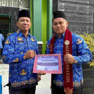 Agen Perubahan MIN 1 Rejang Lebong Terima Penghargaan atas Inovasi Digitalisasi Madrasah