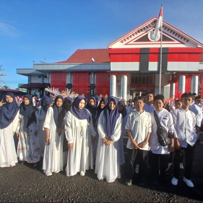 MTsN 1 Ikut Berpartisipasi Pawai Menyambut Ramadhan