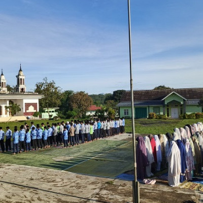 Tingkatkan Keimanan dan Ketaqwaan, MTs Muhammadiyah Curup Laksanakan Sholat Dhuha Berjamaah