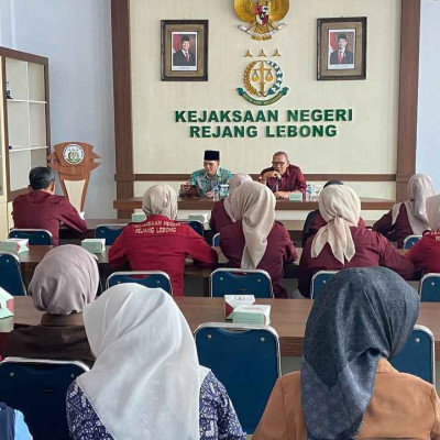 Penyuluh Agama Kemenag RL Berikan Tausiah Mendalam di Kejari Rejang Lebong