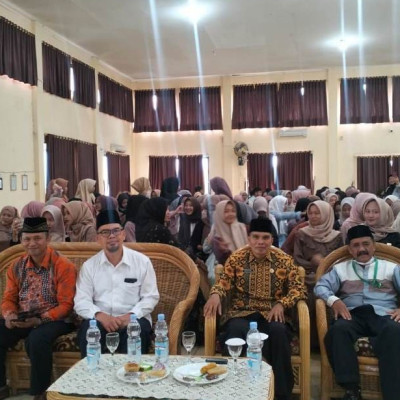 Penyuluh Agama Kemenag Rejang Lebong Berikan Tausiyah Menyambut Ramadhan di Poltekes Curup