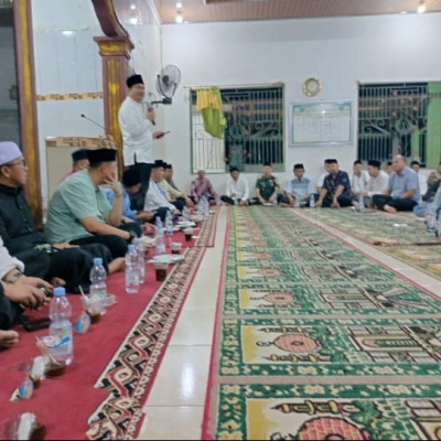 Kepala KUA Tanjung Agung Palik Hadiri Safari Ramadhan di Masjid Al-Imron