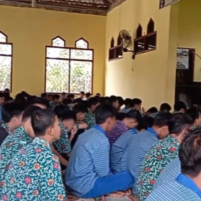 Istighosah Siswa Kelas XII MAN 1 Bengkulu Utara