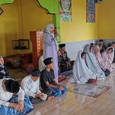 Usung Tema "Birrul Walidain" , MTsN 2 Rejang Lebong Ajak Siswa Bermuhasabah di Pagi Ramadhan