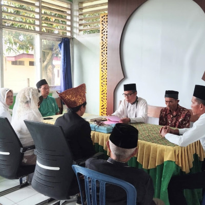 Sakral dan Khidmat, KUA Muara Bangkahulu Gelar Akad Nikah di Hari Pertama WFH