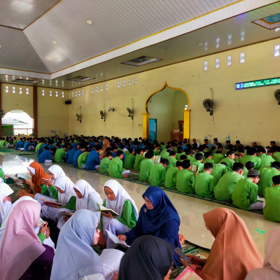 MTsN 1 KoBe Sukseskan Program Nasional “Indonesia Khatam Al-Qu’ran” Dalam Peringatan Nuzulul Qur’an