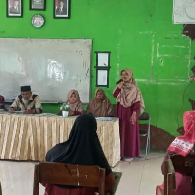 Patuhi Edaran Gubernur dan Himbauan Ka.Kanwil Kemenag, MTsN 5 Mukomuko agendakan Rapat dengan Wali Murid kelas IX