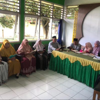 KUA Kecamatan Muara Bangkahulu Sukseskan Indonesia Khataman Al-Qur’an 1446 H