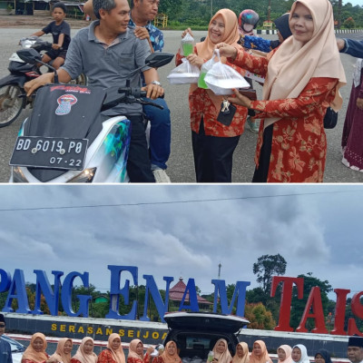 Berkah Ramadan , DWP Kemenag Kabupaten Seluma Berbagi Takjil Ke Pengguna Jalan