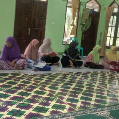 PAI KUA SBI Semangat Bimbing Tadarus Al-Qur'an Jamaah Lansia