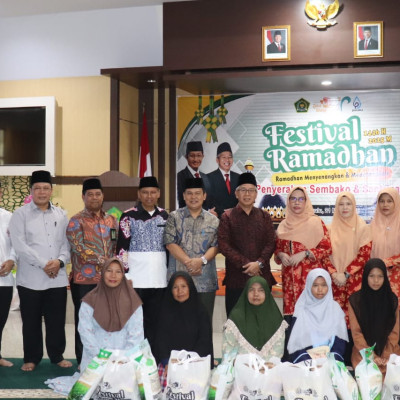 Bagikan Paket Sembako, Festival Ramadan di Kanwil Kemenag Bengkulu Penuh Berkah