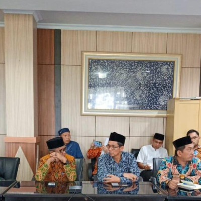 KAKAN KEMENAG BS IKUTI RAKOR PERSIAPAN PEMBERANGKATAN HAJI  TAHUN 2025