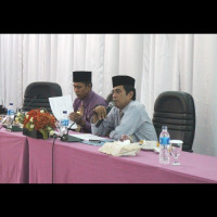 Kabid Urais dan Binsyar Memberikan Materi Pada Orientasi Remaja Usia NIkah